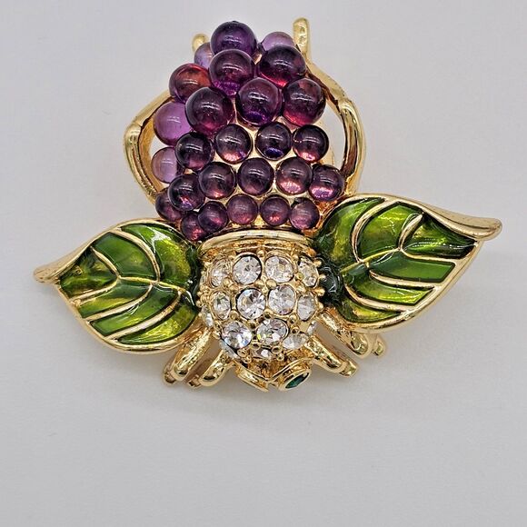 Joan Rivers Bee Brooch Vtg Grape Vine Fruit Cluster Enamel Figural Insect Pin - Picture 3 of 10